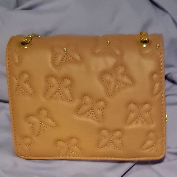 Butterfly Embossed Pink Chain Bag - Picture 2 of 3